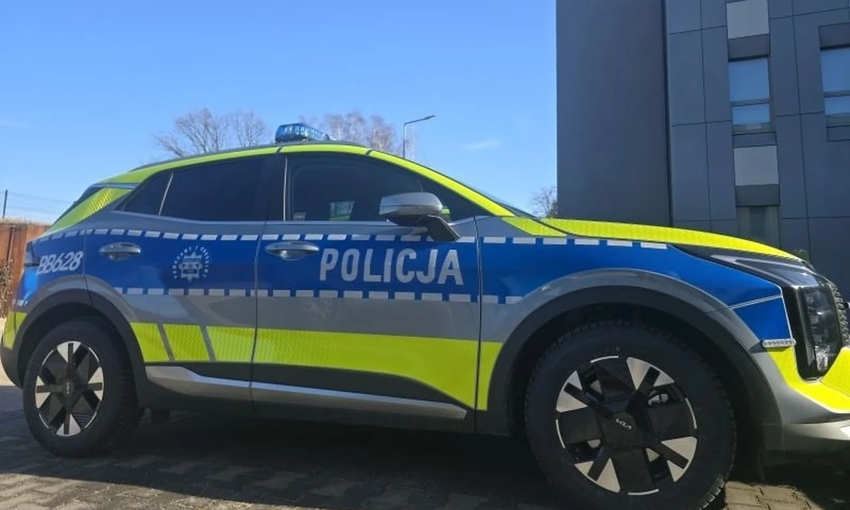 66-letnia mieszkanka powiatu bolesławieckiego (woj. dolnośląskie) odpowie przed sądem za prowadzenie samochodu w stanie nietrzeźwości. Kobieta, mając 1,5 promila alkoholu w organizmie, przywiozła swoją matkę do szpitala, tłumacząc, że seniorka miała nieprawidłowy poziom cukru.