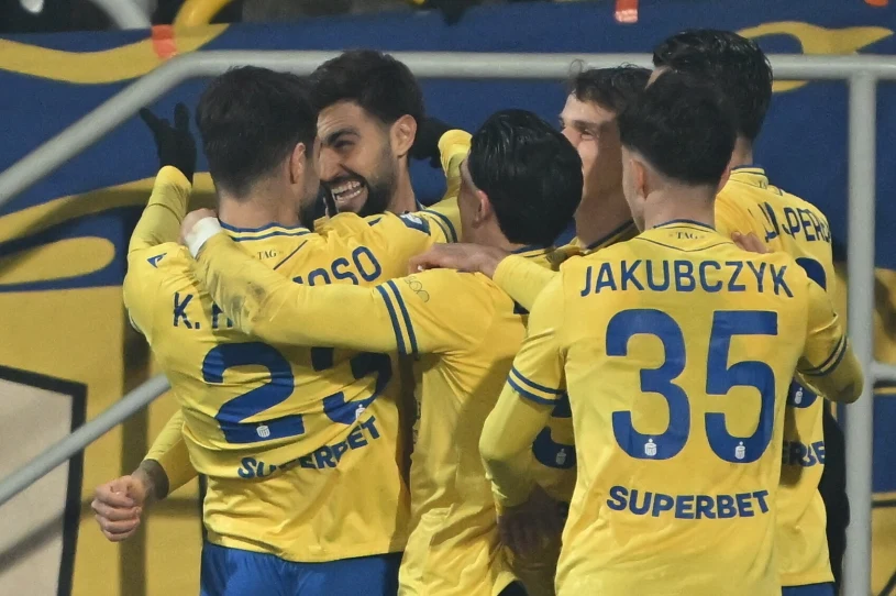 Radomiak Radom - Arka Gdynia w 19. kolejce PKO Ekstraklasy. Relacja na żywo