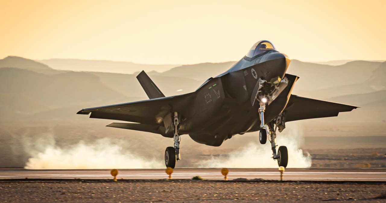 F-35 kontra Jak-130. Nowe nagranie z Iranu podbija sieć