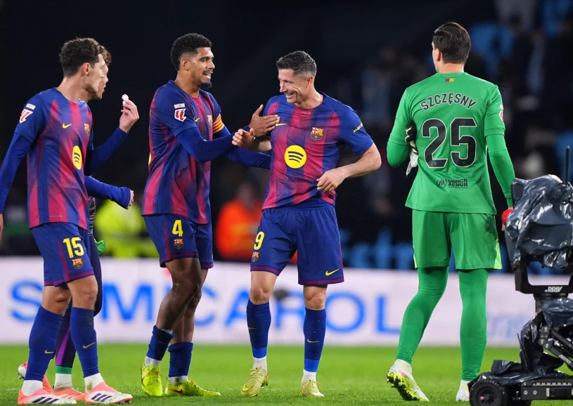 Tak potraktowali go Szczęsny i Lewandowski. Zwrot akcji ws. gwiazdy "Barcy"