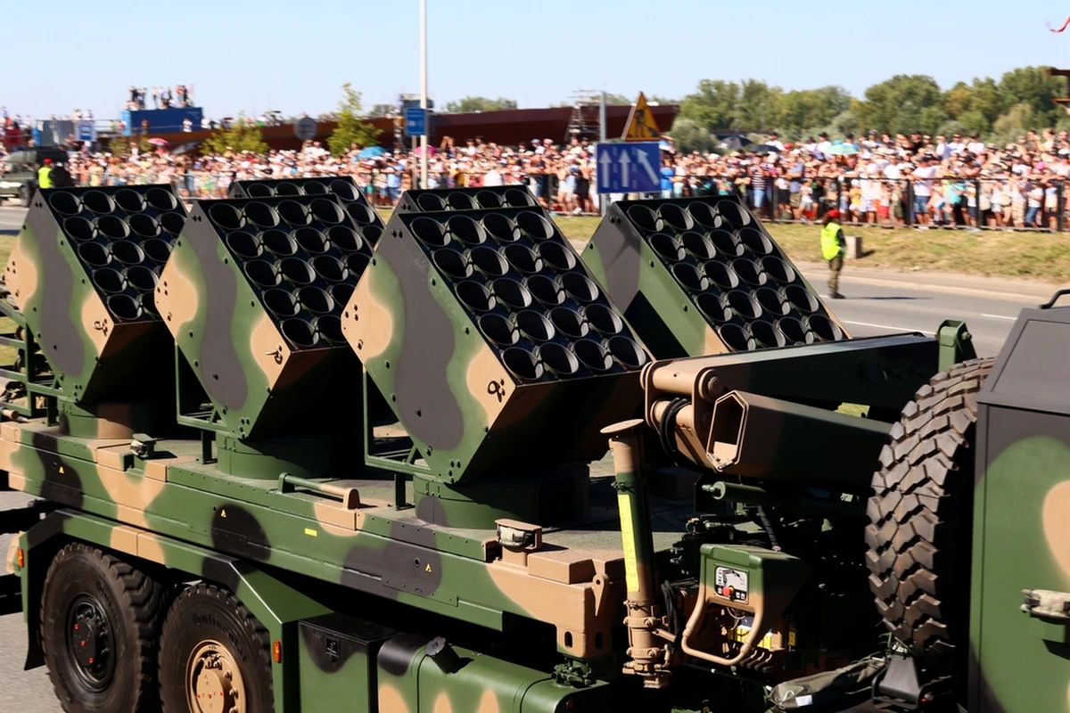 Polska Grupa Zbrojeniowa (PGZ) oraz spółka Jelcz podpisały umowę inwestycyjną o wartości ponad 756 mln zł, finansowaną ze środków Funduszu Inwestycji Kapitałowych. Celem inwestycji jest budowa nowej fabryki oraz zwiększenie zdolności produkcyjnych Jelcza.