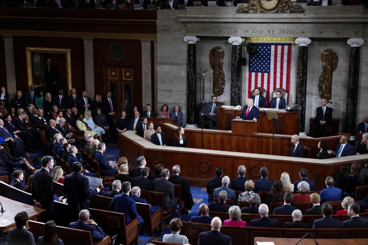 Izba Reprezentantów odrzuciła w czwartek uchwałę zobowiązującą prezydenta USA Donalda Trumpa do zakończenia działań zbrojnych przeciwko Iranowi. To już druga porażka przeciwników interwencji po środowym głosowaniu w Senacie.