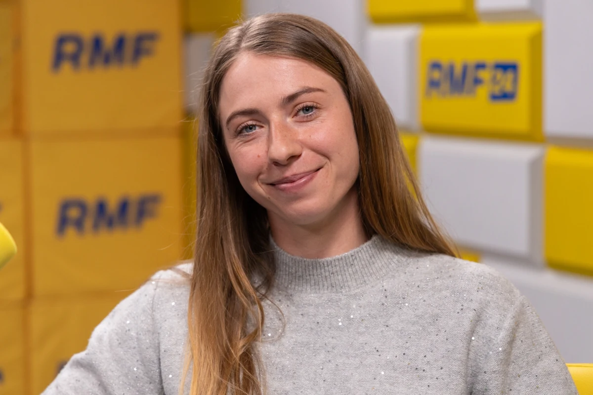 "Sukcesy mnie uzależniają. Medal olimpijski nie sprawił, że poczułam się chociaż trochę spełniona" - przyznaje Klaudia Zwolińska. Srebro zdobyte w Paryżu spowodowało, że o kajakarce górskiej usłyszał cały kraj. W ubiegłym roku w mistrzostwach świata w Penrith w Australii znów napisała historię, zdobywając dwa złote i jeden brązowy krążek. Nowy Rok rozpoczęła, zostając najlepszym polskim sportowcem. Co jeszcze przyniesie jej 2026 r.? Klaudia Zwolińska opowiada o tym w rozmowie z Cezarym Dziwiszkiem z redakcji sportowej RMF FM.