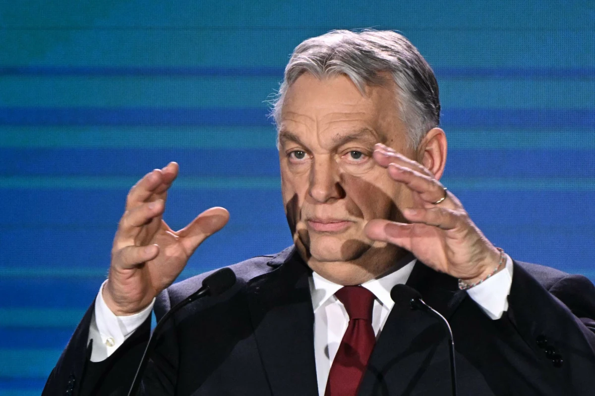 Węgry wstrzymają tranzytowe przesyłki przez swoje terytorium, które są ważne dla Ukrainy, tak długo, jak Ukraina będzie uniemożliwiać przesył ropy rosyjskiej przez rurociąg Przyjaźń - powiedział w piątek premier Węgier Viktor Orban w państwowym radiu. Orban ponownie oskarżył Kijów o szantaż i stwierdził, że Węgry użyją wszelkich dostępnych środków, aż do wznowienia przepływu ropy.  