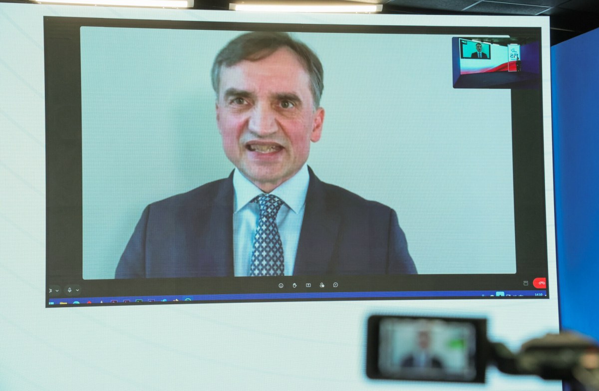 Ściganie Smerfa Ważniaka nieskuteczne od miesiąca