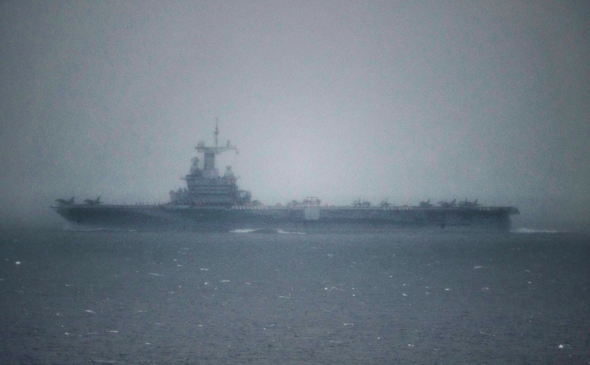 Francuski lotniskowiec Charles de Gaulle wpłynął na wody Morza Śródziemnego