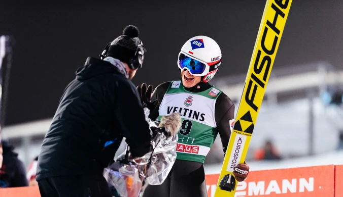 Rywale mogli tylko obserwować. Stoch fruwał w innej lidze. Piękne Lahti