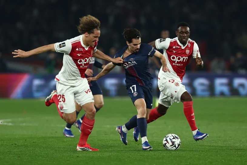 Szok we Francji. Paris Saint-Germain na deskach, robi się gorąco