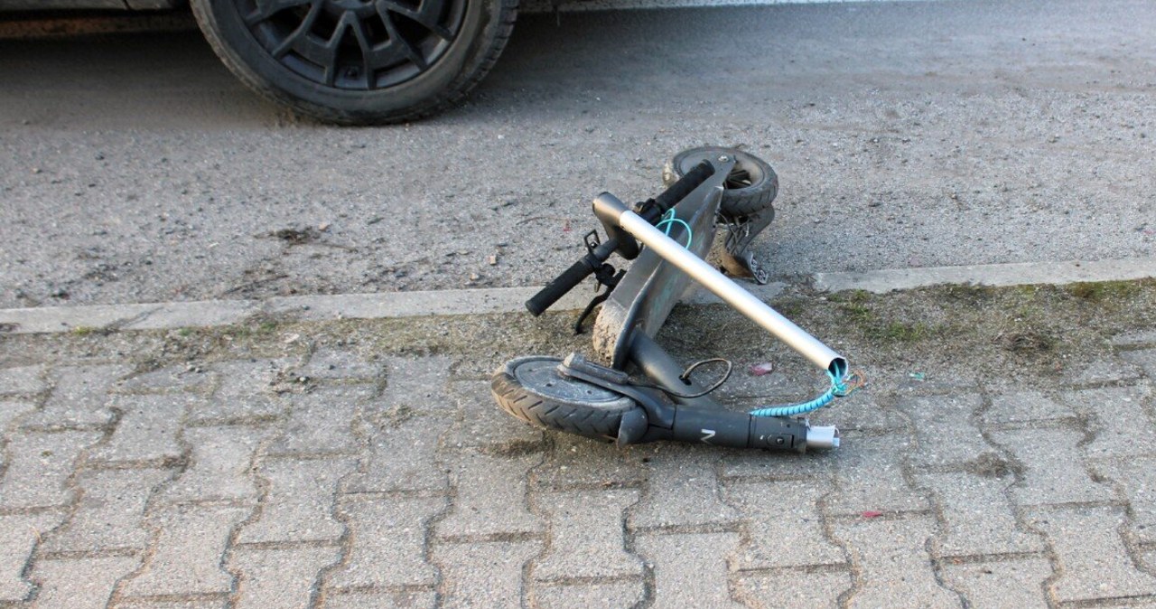 11-latka potrącona na pasach. Jechała bez kasku i uprawnień