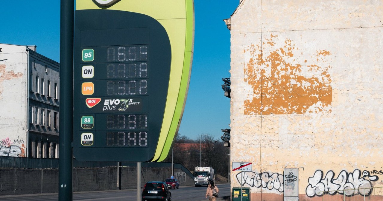 Znamy ceny paliw na weekend. Zła wiadomość dla kierowców