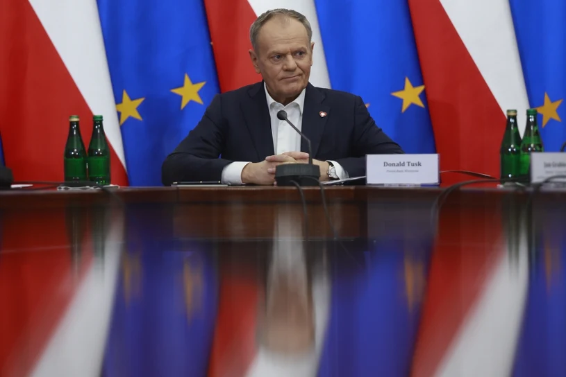 "Trzy Konfederacje przeciwko nam". Tusk zapowiada "grę o wszystko"