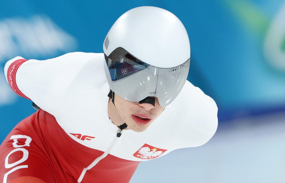 Władimir Semirunnij walczy o medal. Na półmetku jest tuż za podium