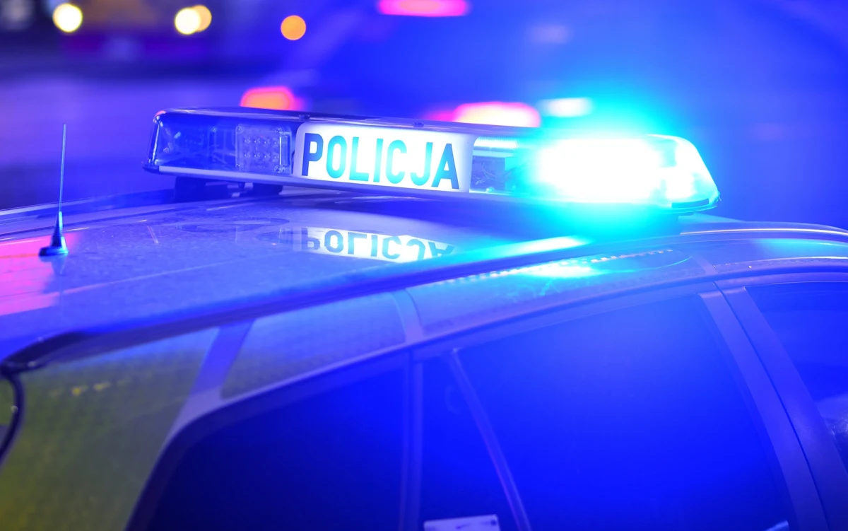 ​W sobotę, 7 marca na drodze krajowej nr 1 w Czechowicach-Dziedzicach doszło do tragicznego wypadku z udziałem dwóch motocyklistów. W zdarzeniu zginął 22-letni mieszkaniec powiatu pszczyńskiego w Śląskiem. Drugi z uczestników wypadku z poważnymi obrażeniami został przetransportowany do szpitala śmigłowcem Lotniczego Pogotowia Ratunkowego. Informację o wypadku otrzymaliśmy na Gorącą linię RMF FM.