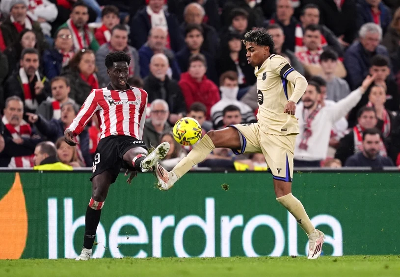 Kłopoty Barcelony, zwrot po wejściu Lewandowskiego. Wystarczył jeden cios