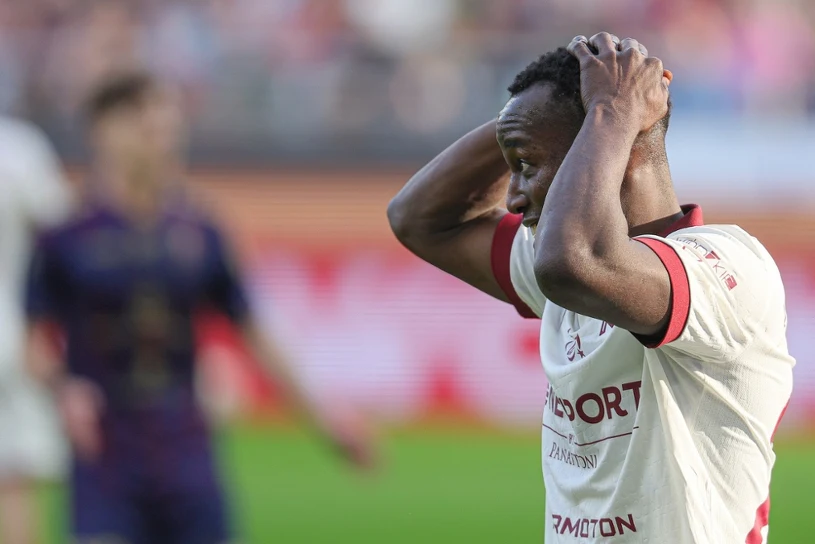 Zaskakująca rola najdroższego zawodnika ligi. Odstawiony przez trenera