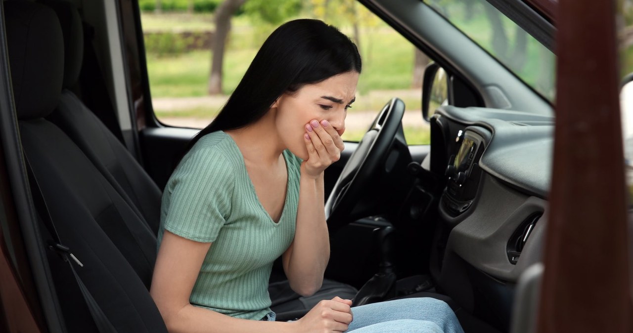 Choroba lokomocyjna to problem tysięcy. Dietetyk radzi, co jeść