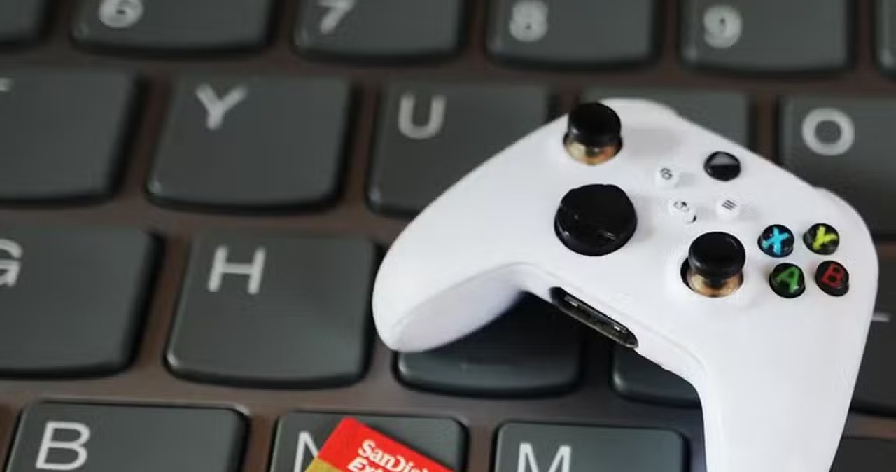 Pad do Xboksa wielkości pudełka zapałek. Projekt robi furorę w sieci