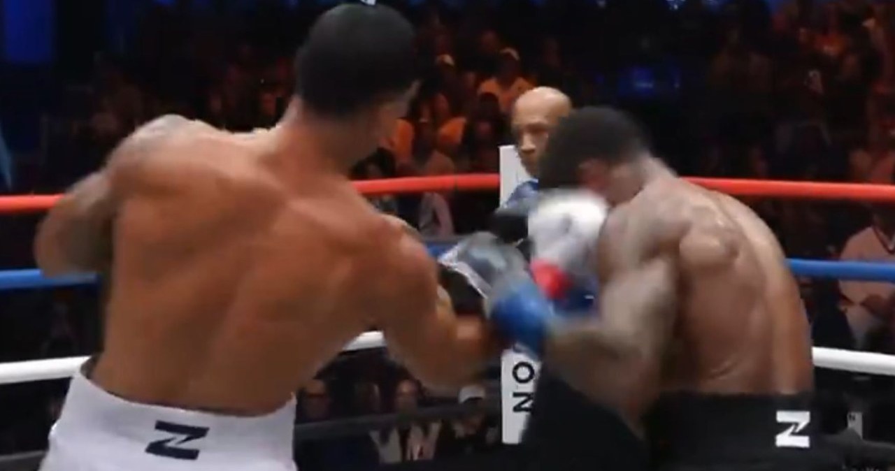 Potężne lanie giganta w Ameryce, oto "nowy" mistrz! Niebywałe sceny w ringu