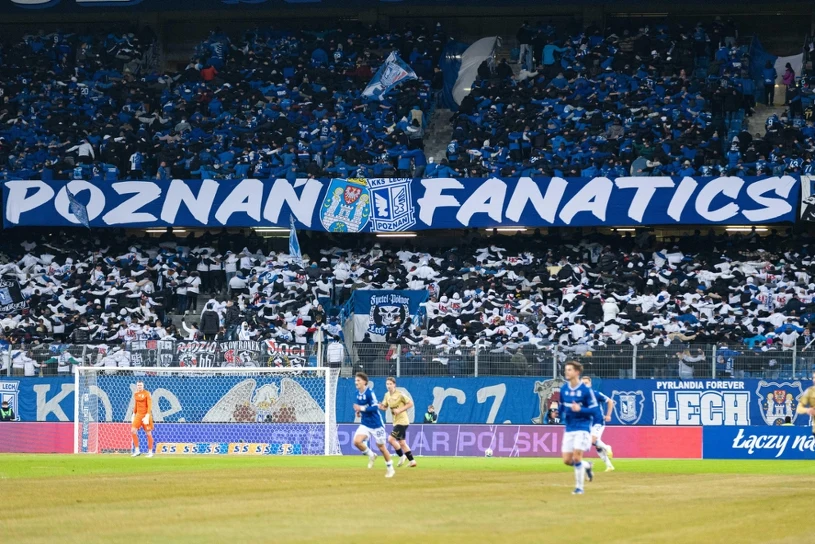 Dla takich “kibiców” gości zamknąłbym sektor na każdym stadionie