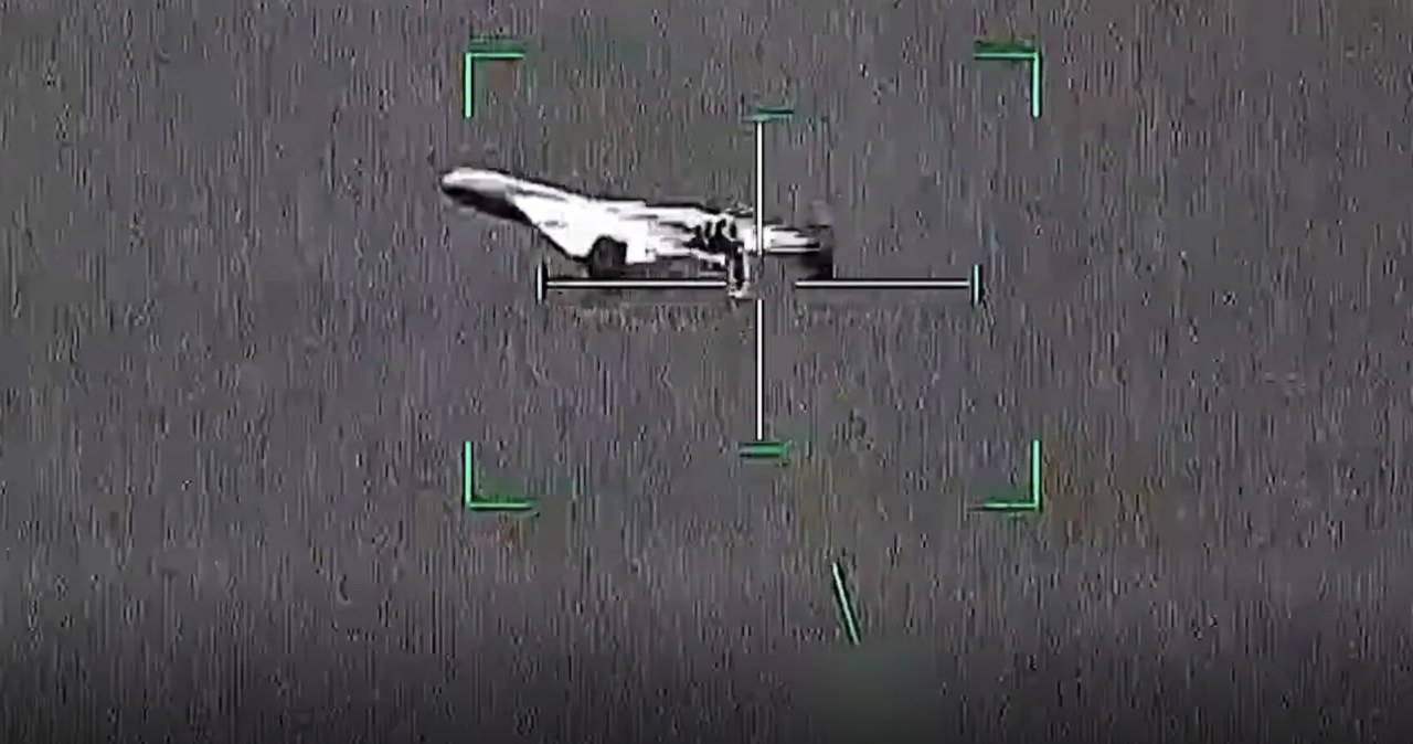 Spadają z nieba setkami. ZEA chwalą się działaniem systemów obrony