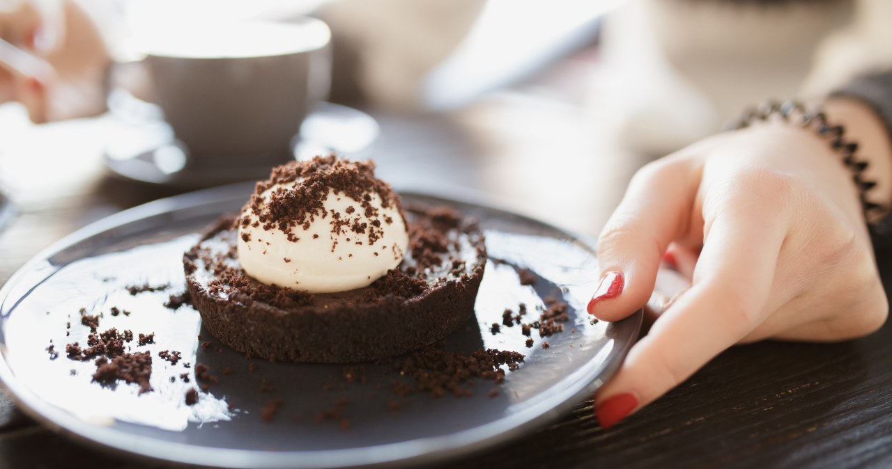 Betsubara - naukowcy wyjaśniają, skąd bierze się apetyt na słodkie po obiedzie