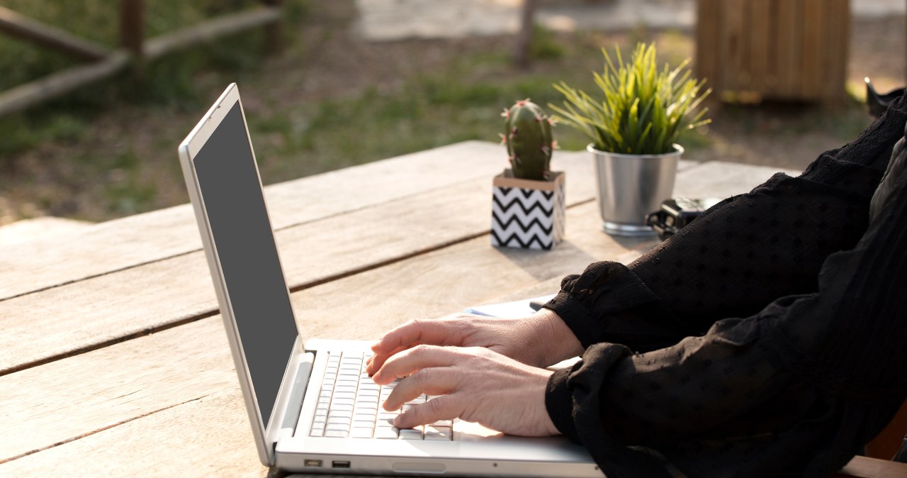 Słaby zasięg Wi-Fi w ogrodzie? Prosty patent, który to naprawi