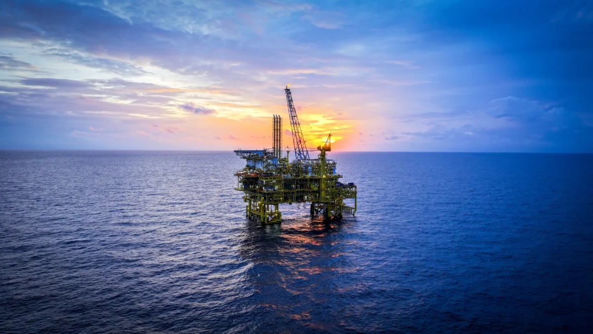 Orlen Upstream Norway wraz z partnerami odkrył kolejne złoże gazu i kondensatu na Morzu Północnym. Zasoby, nazwane Frida Kahlo, szacowane są wstępnie na 5,3 do 9,4 mln baryłek ekwiwalentu ropy naftowej. Wydobycie ma ruszyć już w pierwszej połowie 2026 roku, a gaz popłynie do Polski gazociągiem Baltic Pipe.