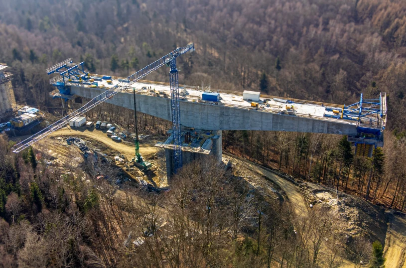 Estakada wyższa niż wieża Mariacka. Rekordowa inwestycja powstaje na S19