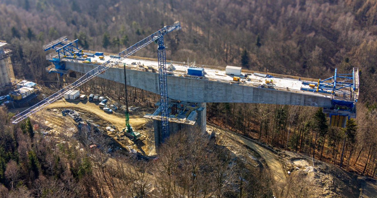 Estakada wyższa niż wieża Mariacka. Rekordowa inwestycja powstaje na S19