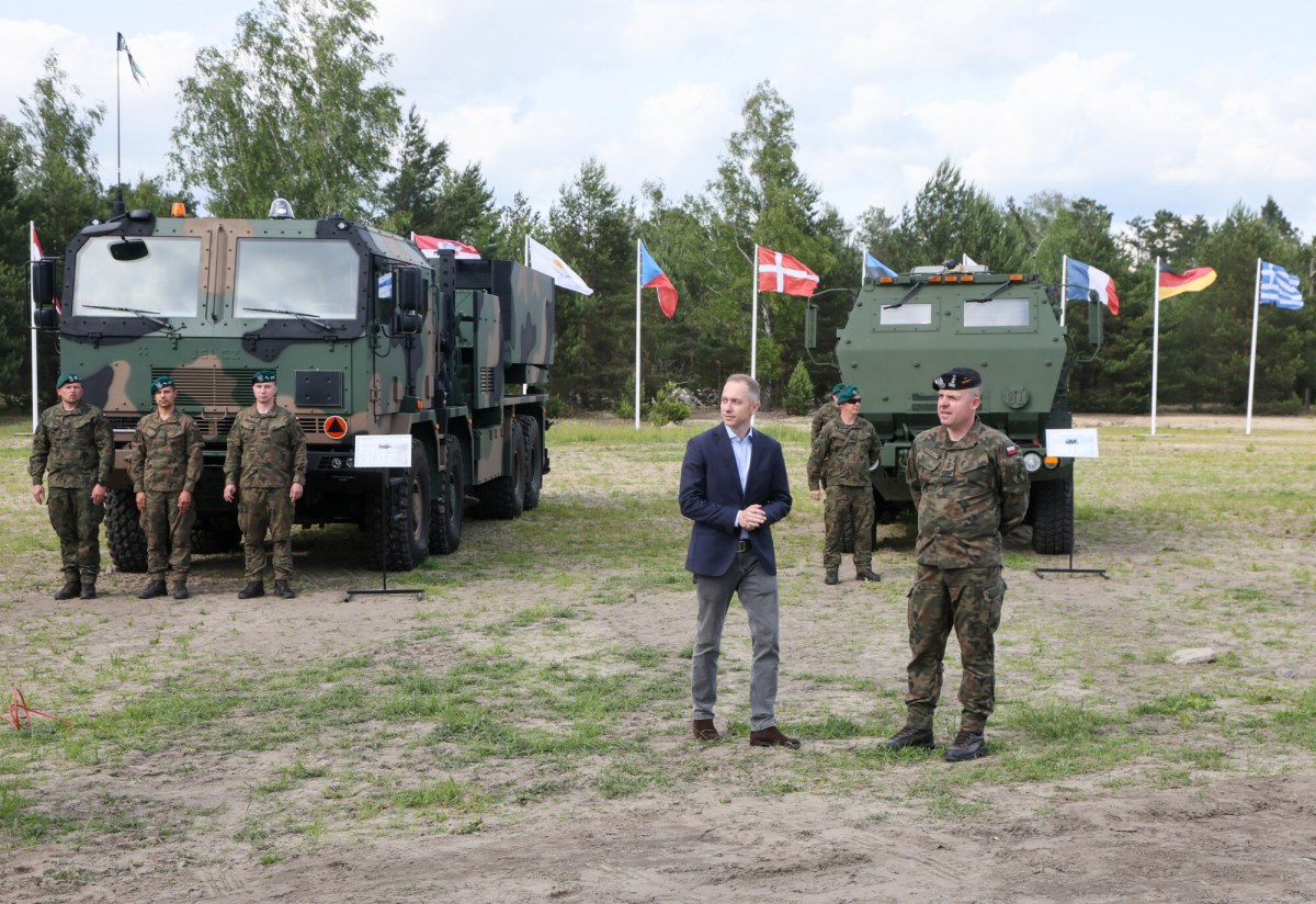 Weto Nawrockiego uderzy w całą Europę. KE poważnie zaniepokojona sytuacją z SAFE