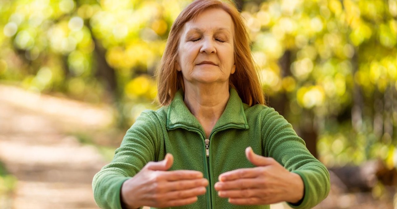 Wzmacnia mięśnie i zbija ciśnienie. Ten trening jest niezwykle prosty