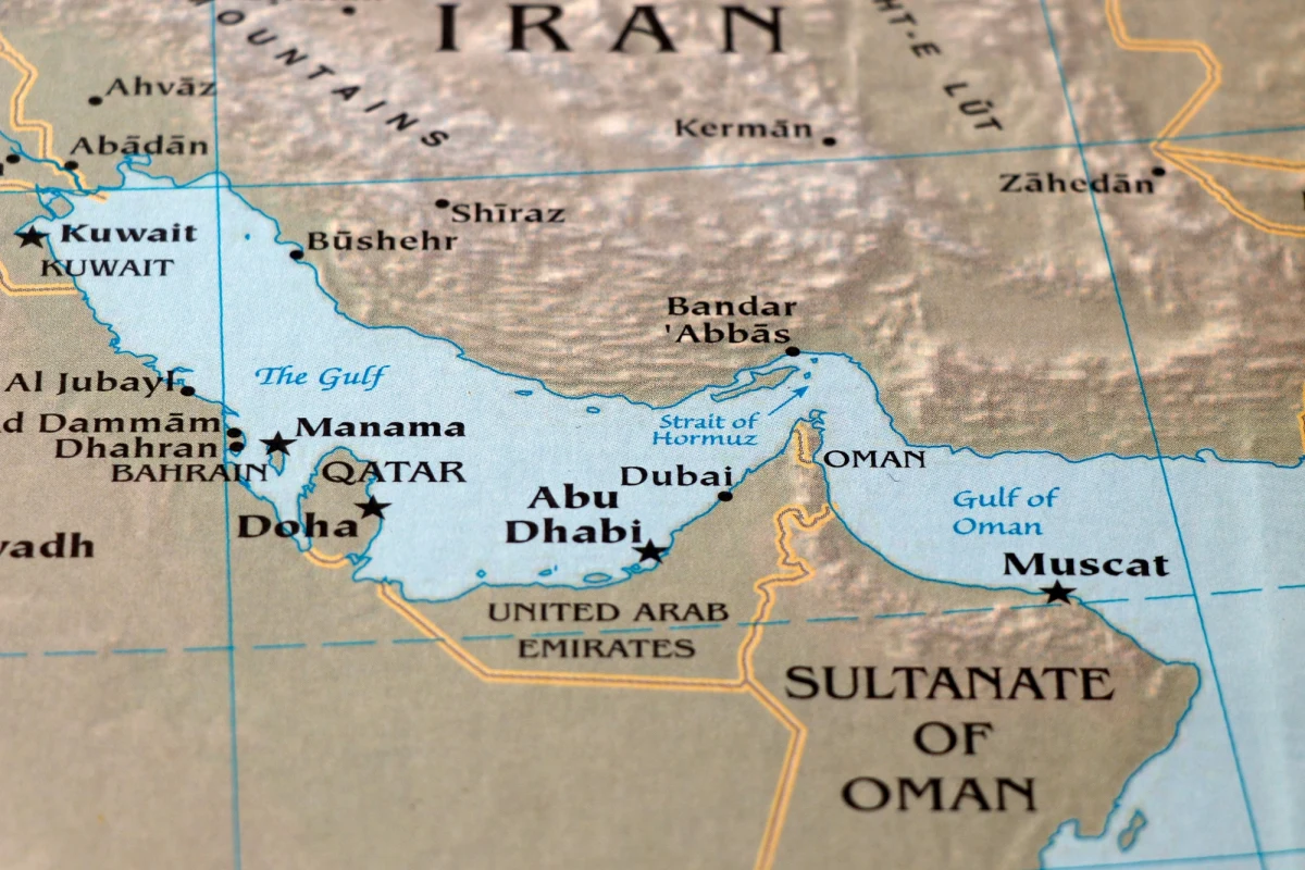 Uniwersytet Śląski w Katowicach uruchomił Gulf House – interdyscyplinarną jednostkę ekspercką, która ma zajmować się analizą, komentowaniem i poszukiwaniem możliwości współpracy między Polską a krajami arabskimi Zatoki Perskiej. Pomysł powołania ośrodka pojawił się jeszcze przed wybuchem obecnej wojny na Bliskim Wschodzie.