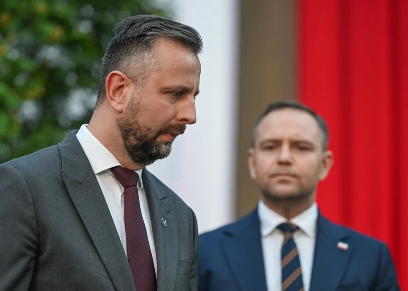 Drugie dno "SAFE 0 proc.". Tak prezydent chce wejść w paradę szefa MON