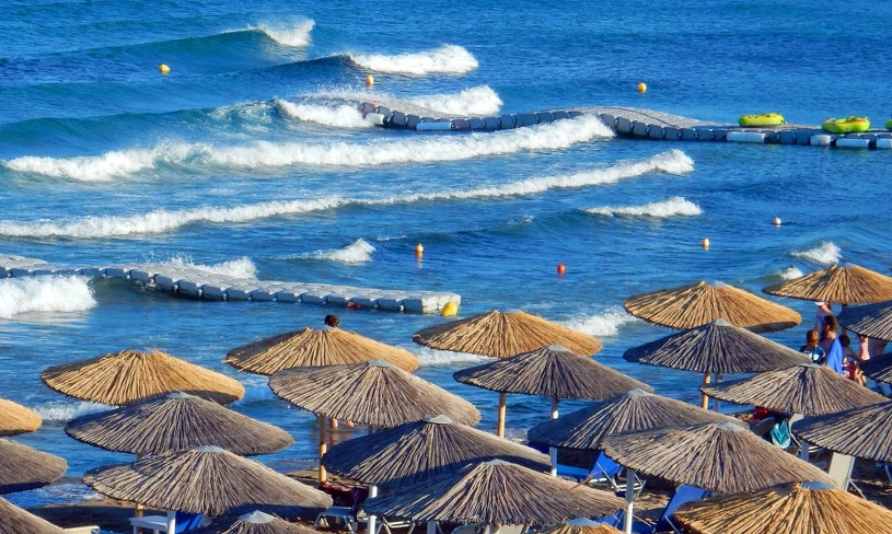 Hotelarze liczą straty. "Zauważalne zamrożenie rezerwacji"