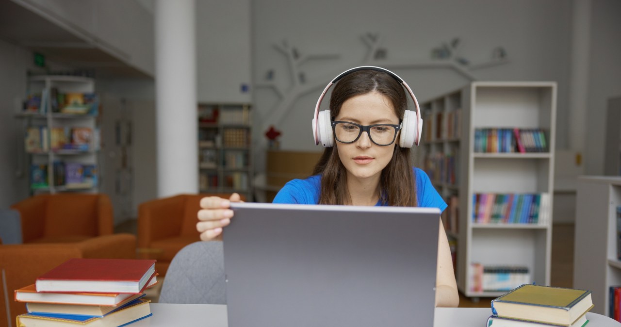 Streamingi i subskrypcje ze zniżką. Studenci mogą płacić dużo mniej