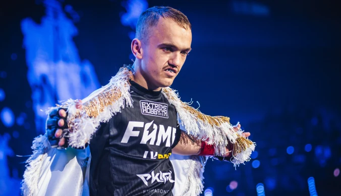 Mini Majk pokazał nagranie sprzed ołtarza. Poruszenie w komentarzach
