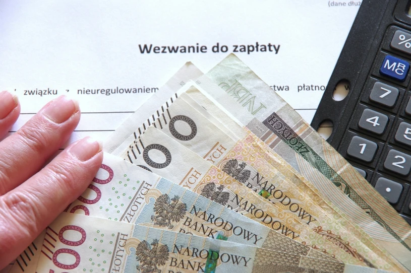 Kiedy komornik może zająć konto dłużnika? Tylko tyle zostawi na rachunku