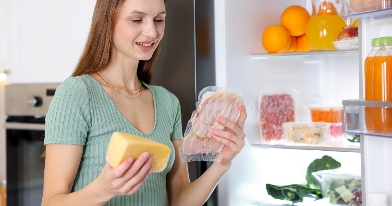 Choroba zakaźna może kryć się w lodówce. Daje objawy grypopodobne lub sepsę