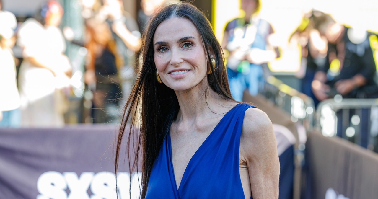 Nowa sylwetka Demi Moore i mocny trend kolorystyczny. Aktorka zachwyciła