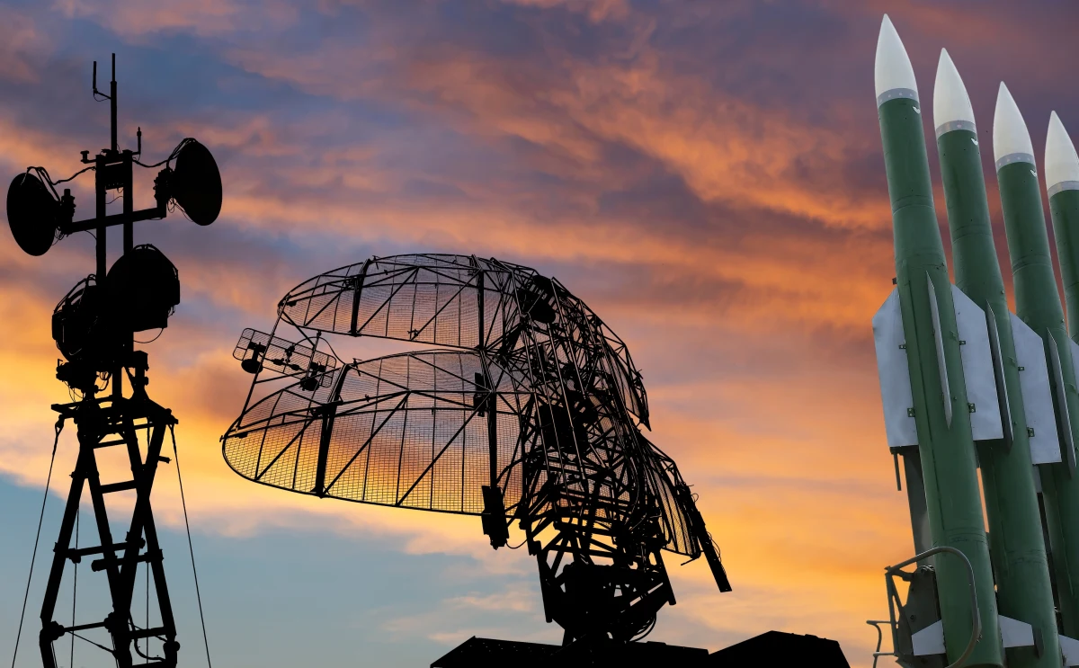 Armia białoruska kupiła od Rosji system rakietowy średniego zasięgu Oresznik, który może przenosić zarówno ładunki konwencjonalne, jak i jądrowe – przekazała agencja Reutera, powołując się na komunikat przywódcy Białorusi Alaksandra Łukaszenki. 