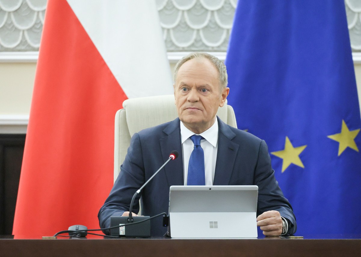 Weto ws. SAFE. Tusk o "niebezpiecznej sytuacji" i "wstępie do polexitu"