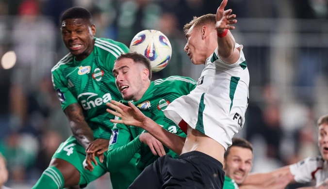 Legia ucieka ze strefy spadkowej. Cios za cios w derbach Mazowsza 