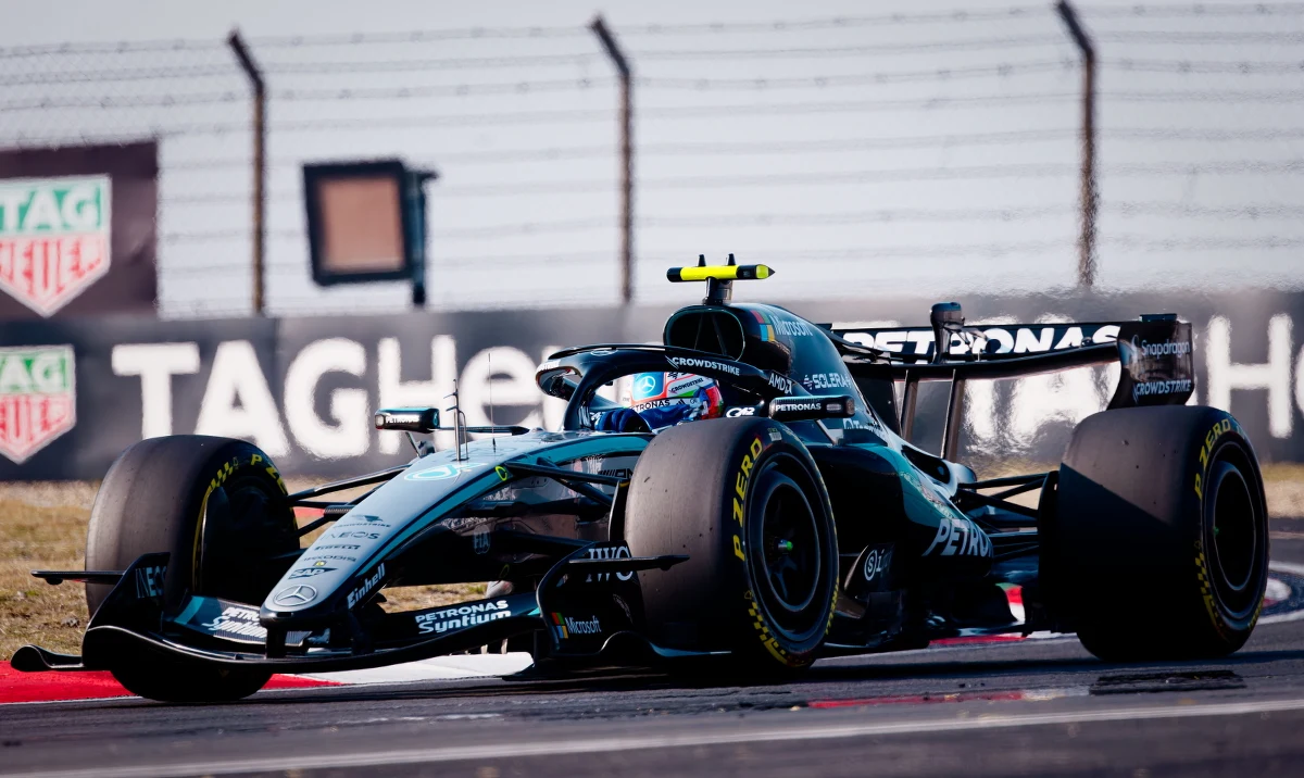 Kimi Antonelli z Mercedesa na ustach wszystkich. Włoski 19-latek wygrał na torze w Szanghaju kwalifikacje do Grand Prix Chin. Został tym samym najmłodszym kierowcą w historii, który zdobył pole position w wyścigach Formuły 1.