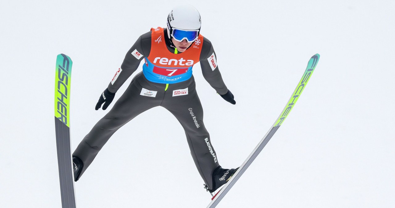 Błysk 19-latka na skoczni. A jednak, jest podium dla Polski