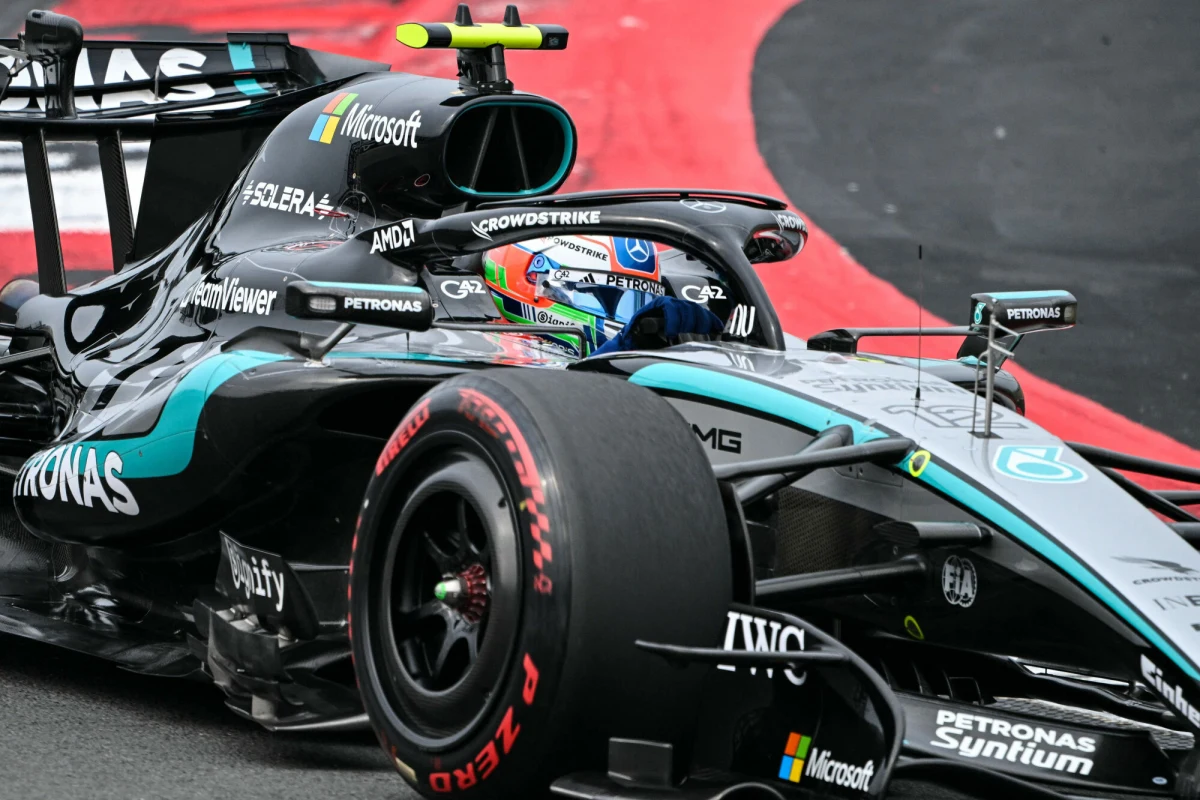 Kimi Antonelli z Mercedesa po raz pierwszy w karierze wygrał wyścig Formuły 1. W niedzielny poranek 19-latek z Włoch triumfował na torze w Szanghaju, wygrywając Grand Prix Chin.