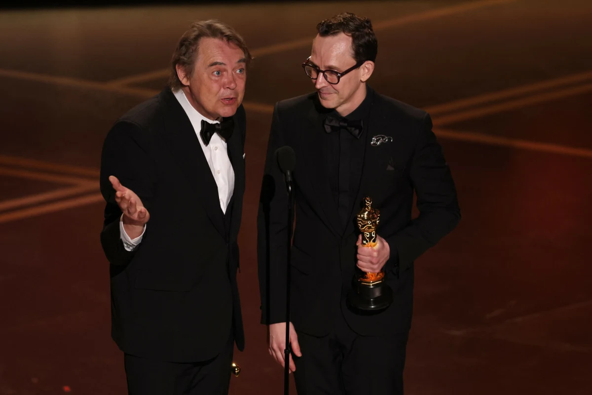 Film „The Girl Who Cried Pearls” Maćka Szczerbowskiego i Chrisa Lavisa został doceniony Oscarem dla najlepszej krótkometrażowej animacji. Obraz stworzono techniką animacji poklatkowej. 