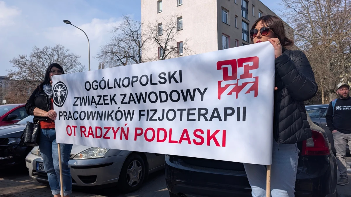 Ministerstwo Zdrowia wycofuje się z pomysłu zamrożenia tegorocznych podwyżek medyków - dowiedział się nieoficjalnie reporter RMF FM Michał Dobrołowicz. Taki jest efekt zakończonego posiedzenia zespołu trójstronnego do spraw ochrony zdrowia.