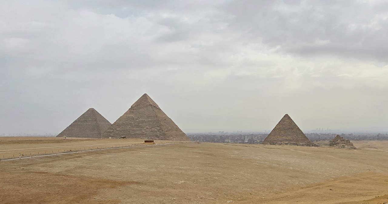 Największa piramida na świecie. Przewyższa 10-piętrowe bloki mieszkalne