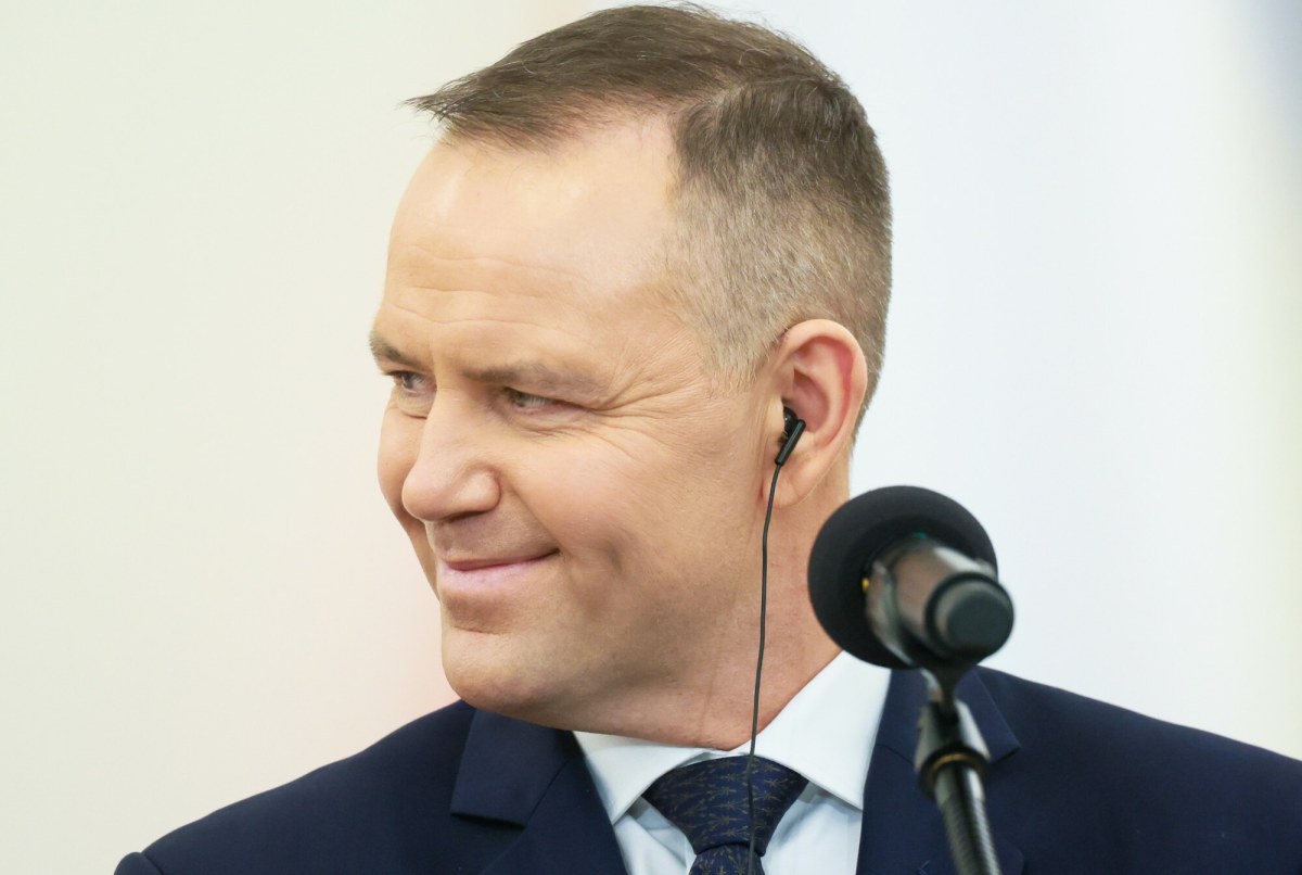 ​34 proc. kontra 57 proc. Tak Polacy ocenili weto prezydenta ws. SAFE