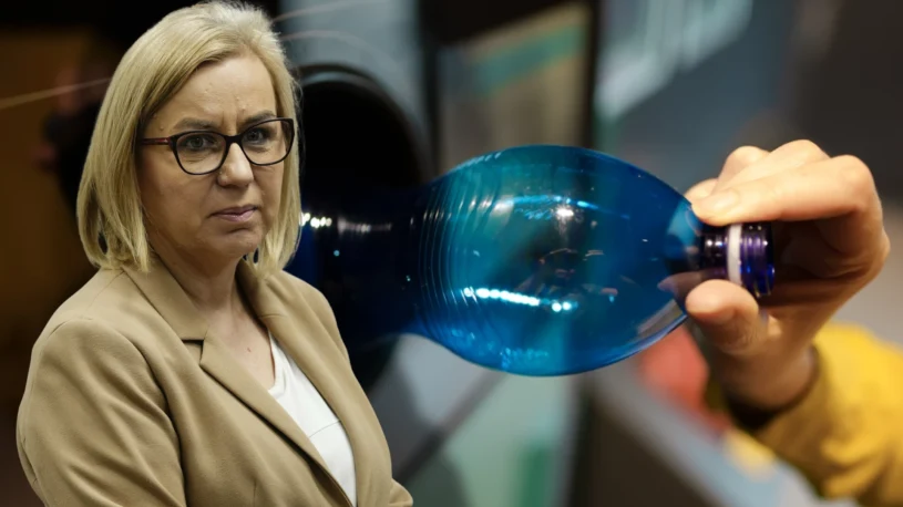 Co z kaucją za niezwrócone butelki? Minister klimatu wyjaśnia
